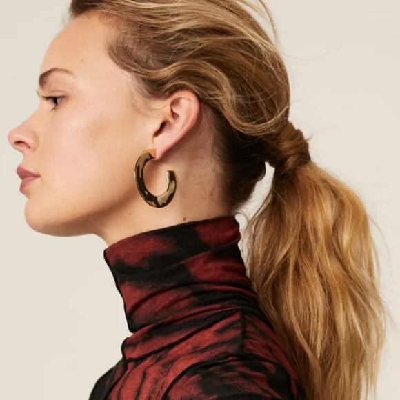 Alexis Bittar Liquid Metal Sheet Hoop Earrings - Picture 1 of 7